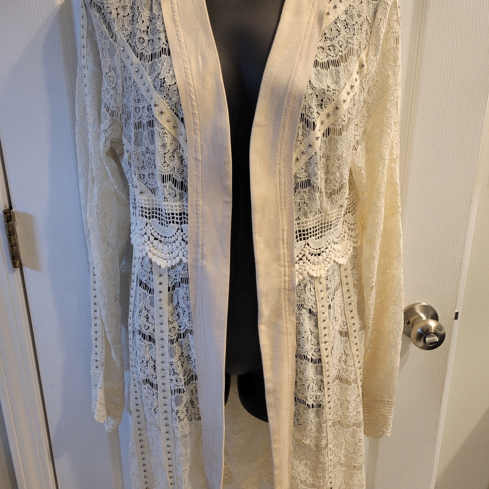 Elegant Lace Kimono Cardigan